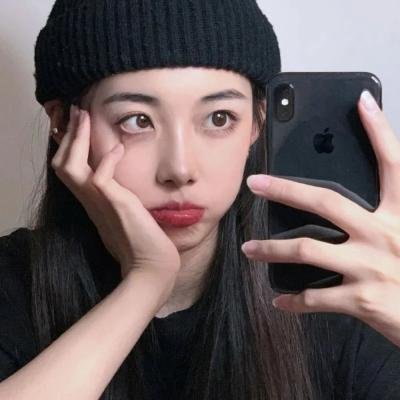 闪婚后，楚助理每天带薪恋爱